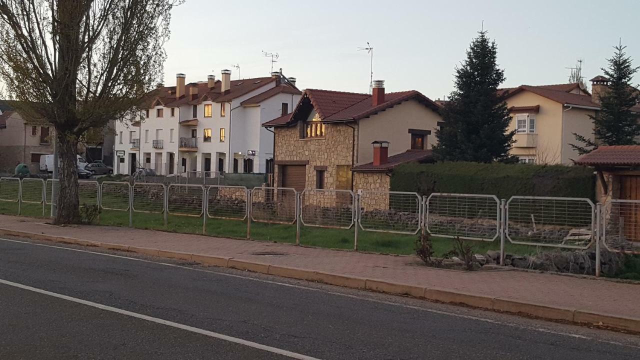 El Cordel De Gredos Vendégház Navarredonda de Gredos Kültér fotó
